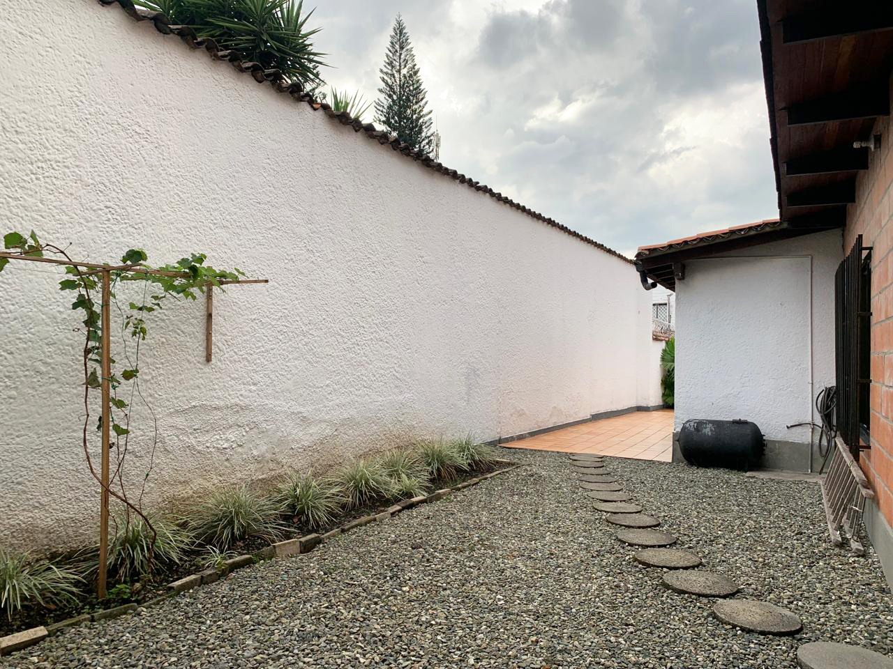 Local en arriendo en Patio Bonito, Medellín, 415 m² · foto 9 de 9