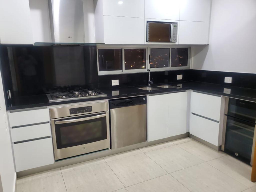 Apartamento de 4 alcobas en venta en Santa Teresita, Cali, 220 m² · foto 10 de 22