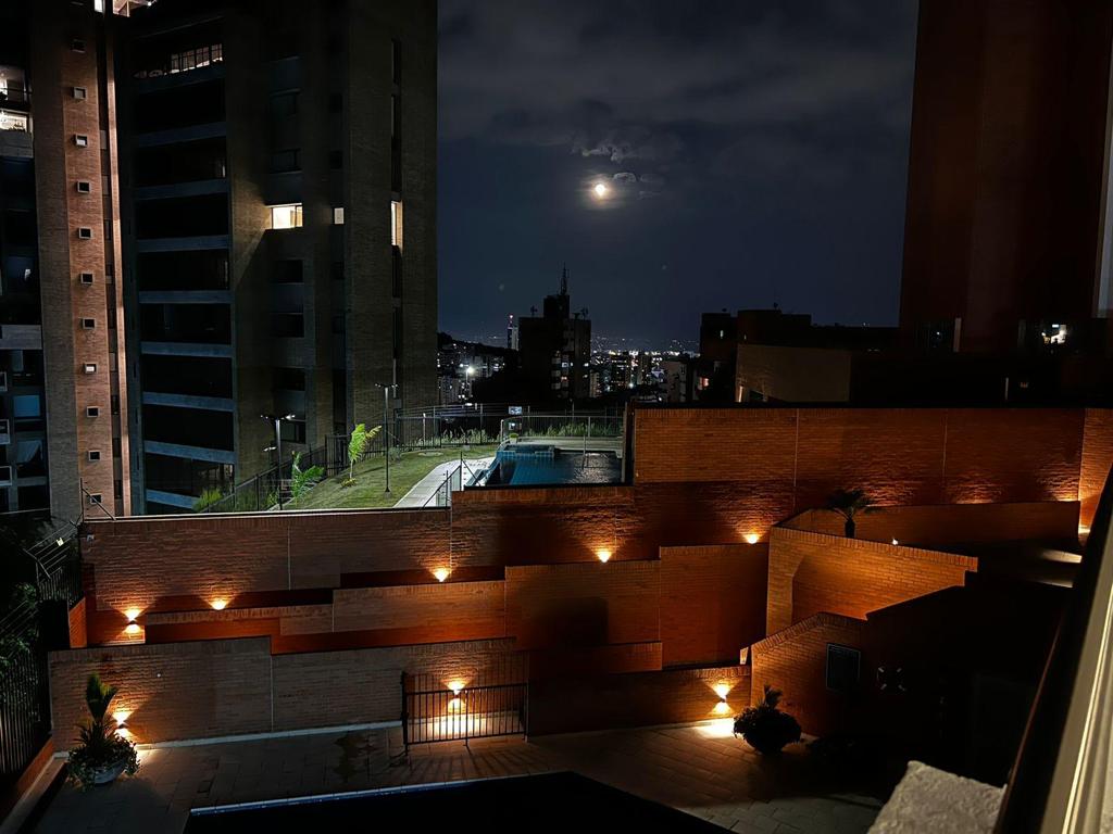 Apartamento de 4 alcobas en venta en Santa Teresita, Cali, 220 m² · foto 5 de 22
