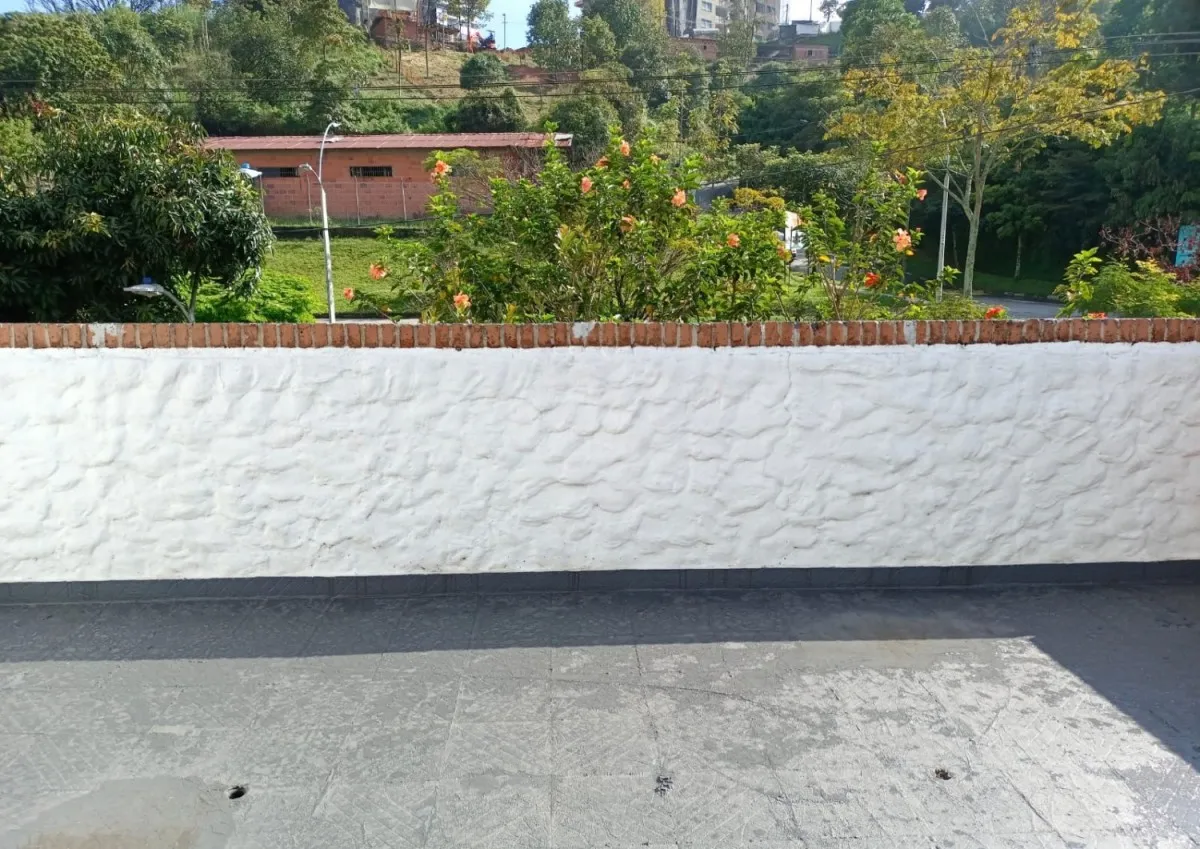 Casa de 4 alcobas en venta en Las Lomitas, Sabaneta, 217 m² · foto 16 de 19