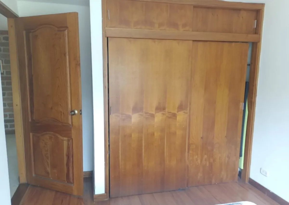 Casa de 4 alcobas en venta en Las Lomitas, Sabaneta, 217 m² · foto 10 de 19