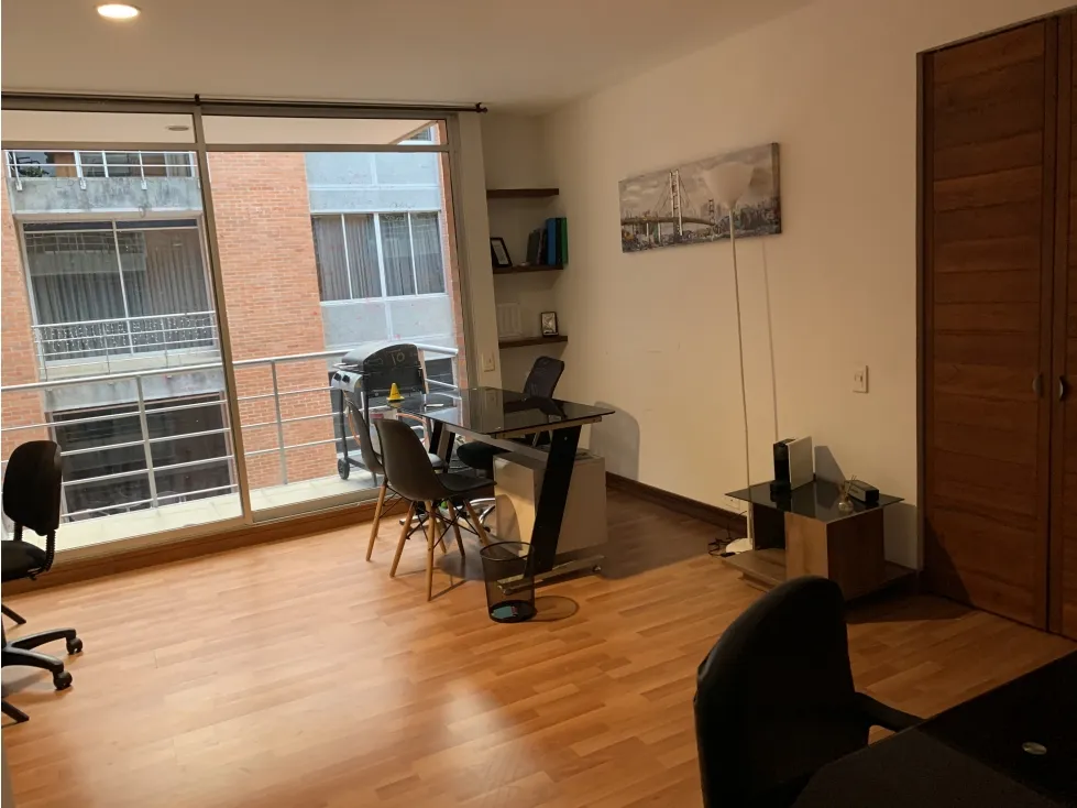 Oficina en venta en La Castellana, Armenia, 31 m² · foto 2 de 9