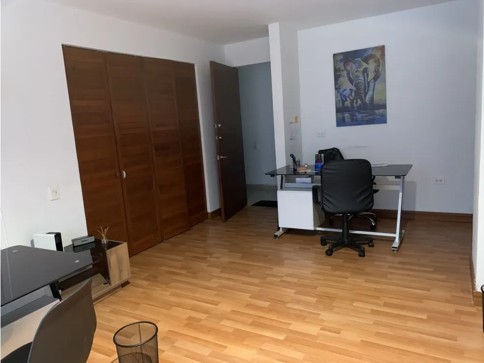 Oficina en venta en La Castellana, Armenia, 31 m² · foto 6 de 9