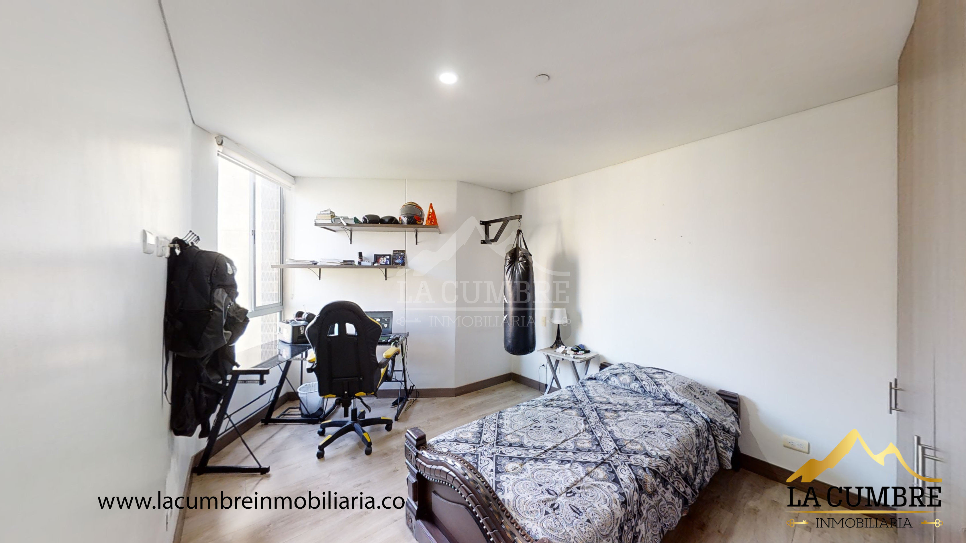 Apartamento de 3 alcobas en venta en El Poblado, Medellín, 128 m² · foto 12 de 12