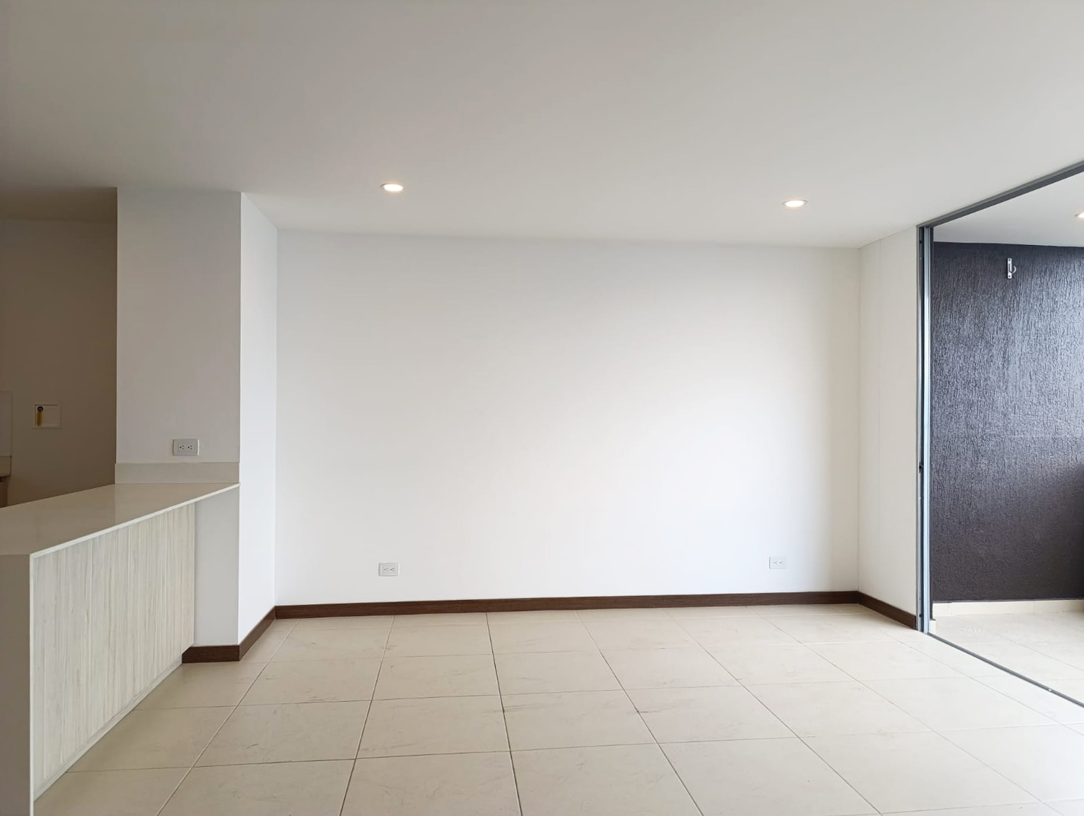 Apartamento de 3 alcobas en arriendo en Loma De Los Gonzalez, Medellín, 109 m² · foto 3 de 20