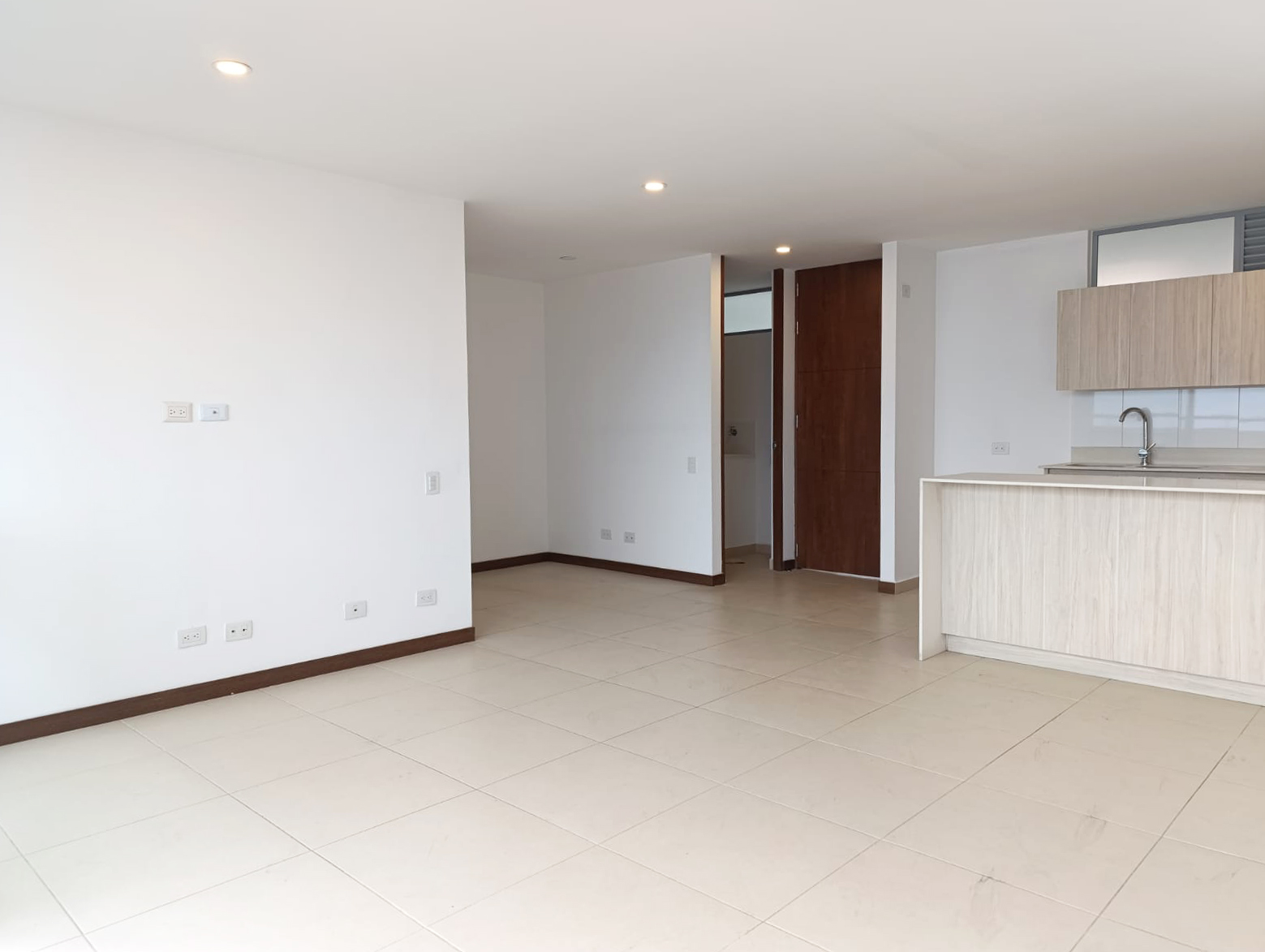 Apartamento de 3 alcobas en arriendo en Loma De Los Gonzalez, Medellín, 109 m² · foto 5 de 20
