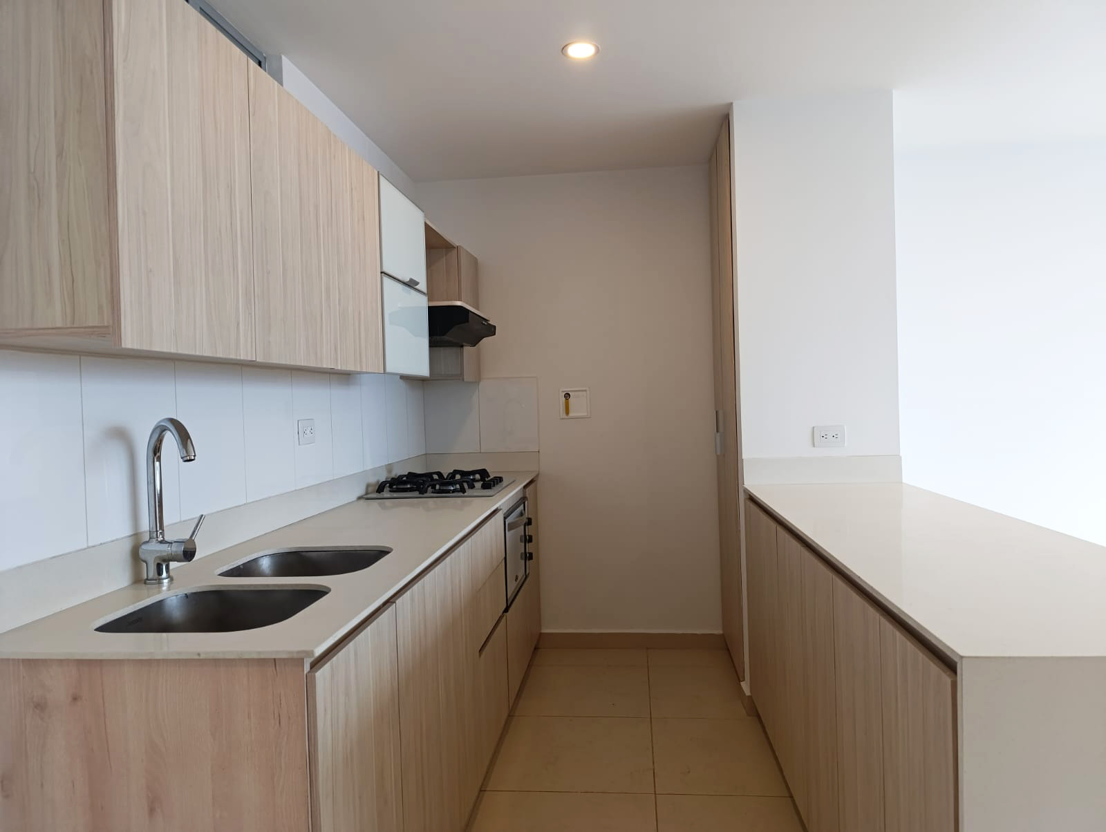 Apartamento de 3 alcobas en arriendo en Loma De Los Gonzalez, Medellín, 109 m² · foto 7 de 20