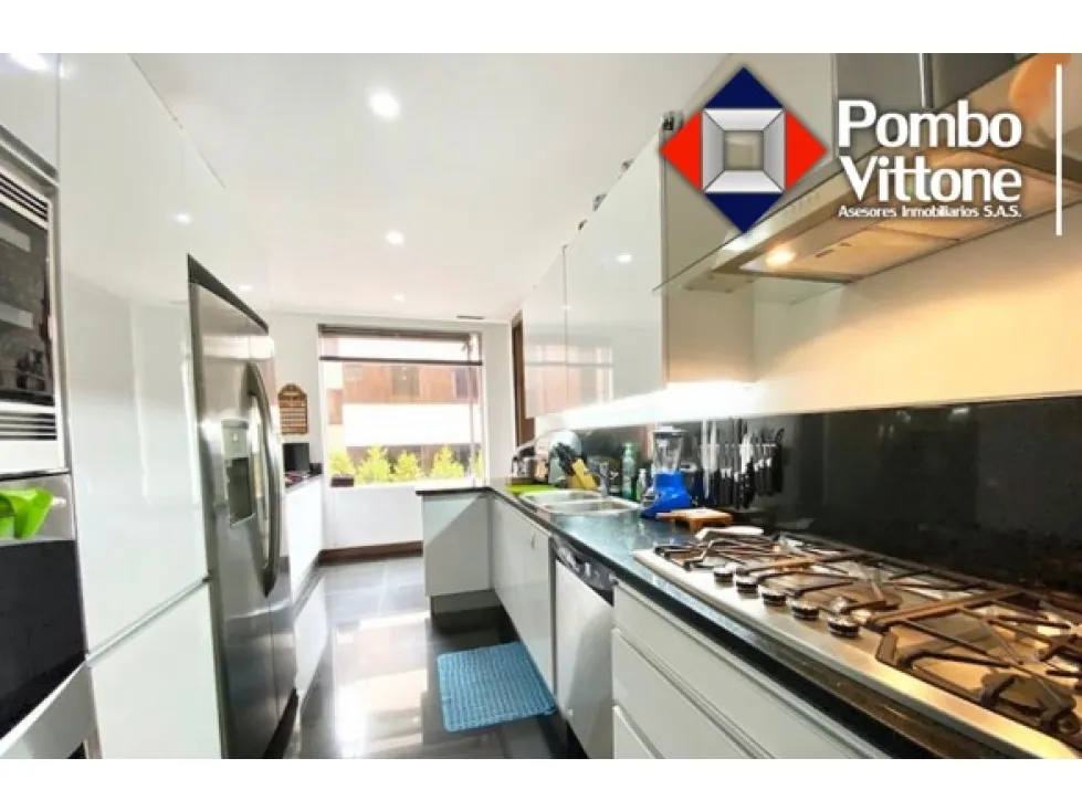 Casa de 3 alcobas en venta en Centro Administrativo, Bogotá, 204 m² · foto 7 de 13