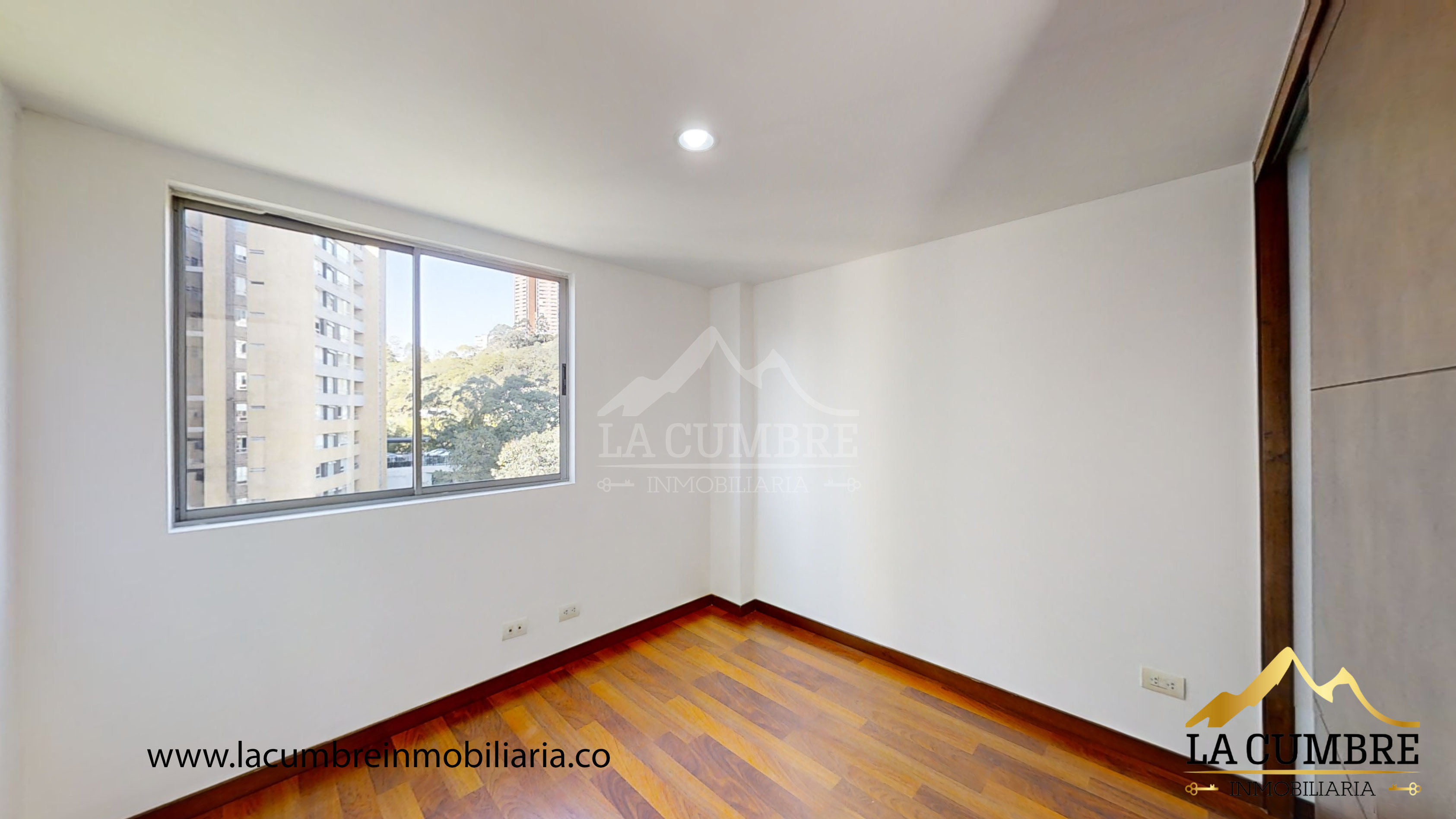 Apartamento en arriendo en Castropol, Medellín · foto 10 de 12