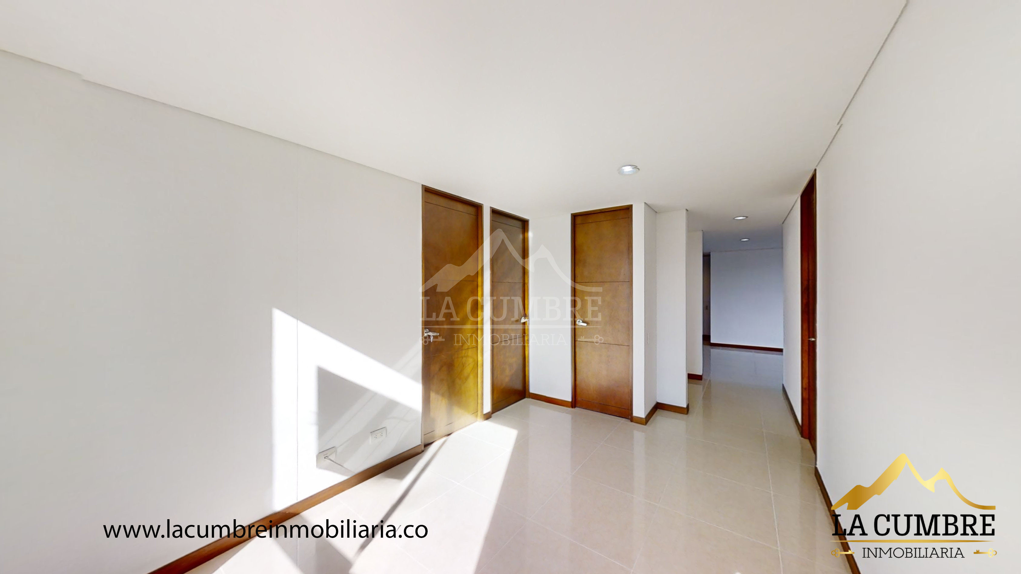 Apartamento en arriendo en Castropol, Medellín · foto 4 de 12