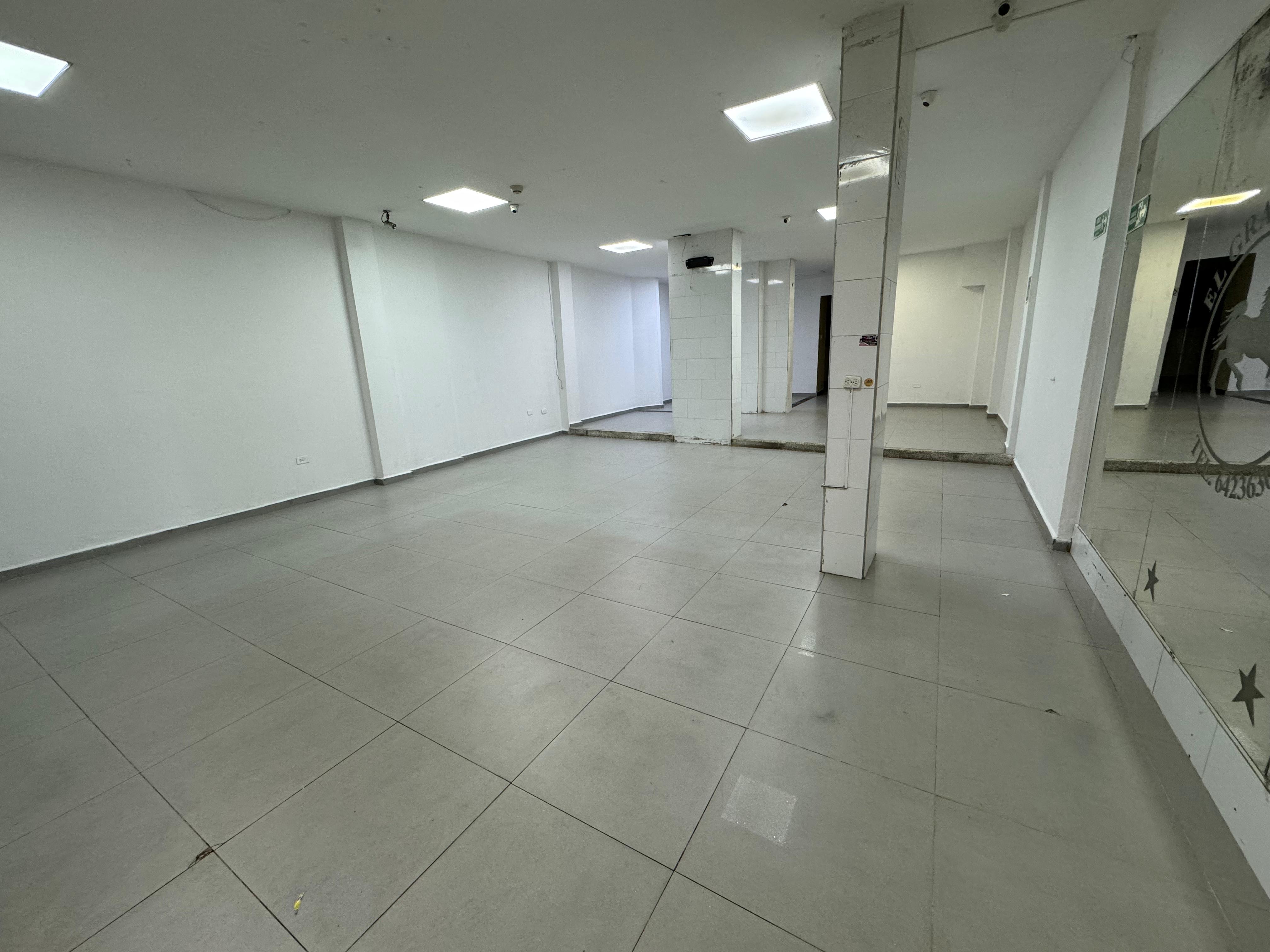 Local en arriendo en Granada, Bucaramanga, 350 m² · foto 4 de 24