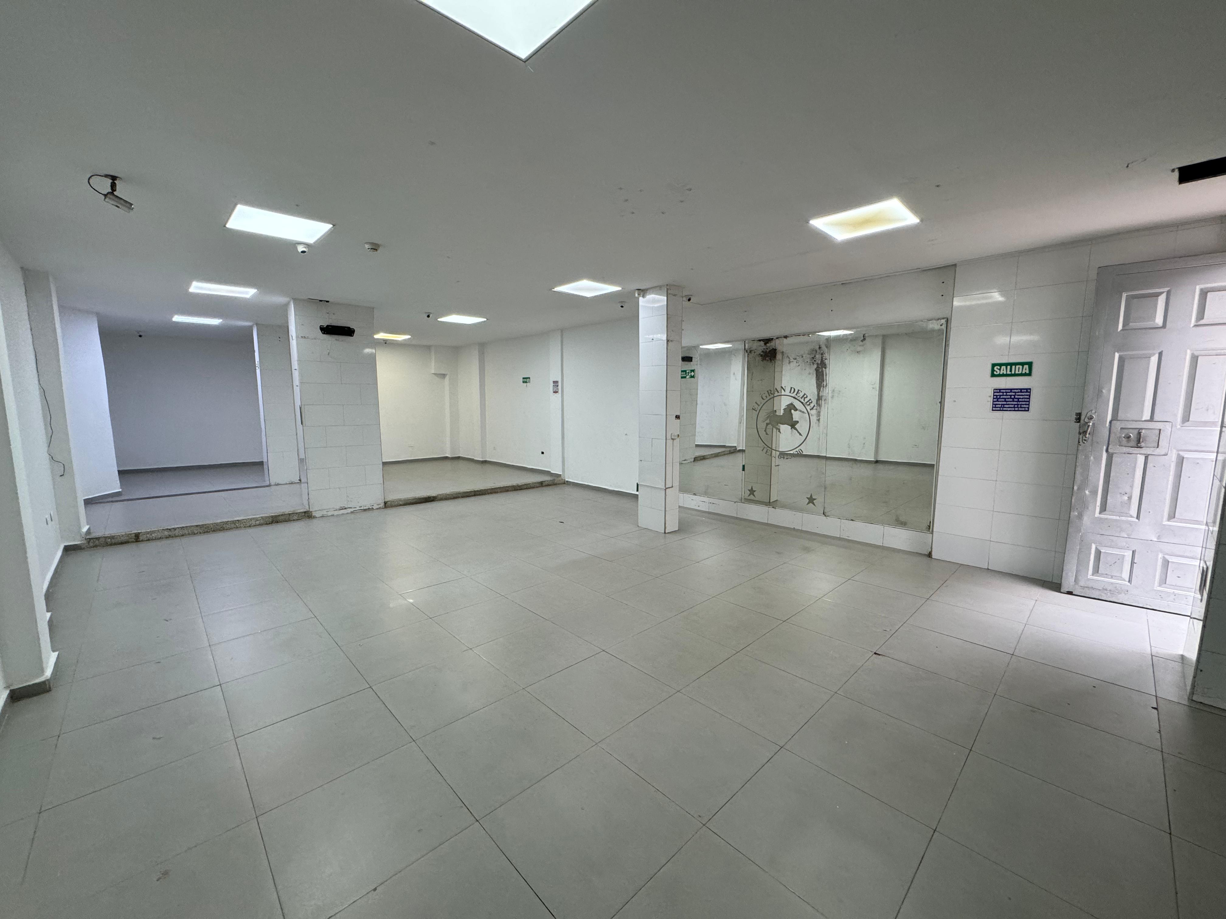 Local en arriendo en Granada, Bucaramanga, 350 m² · foto 5 de 24