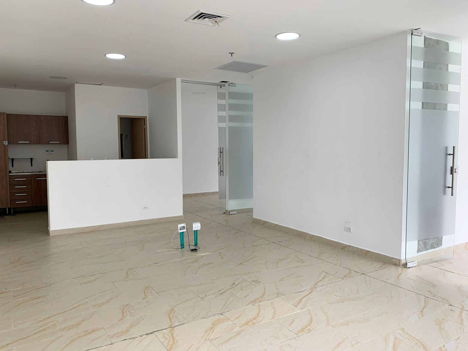 Oficina en arriendo en Manila, Medellín, 140 m² · foto 7 de 12