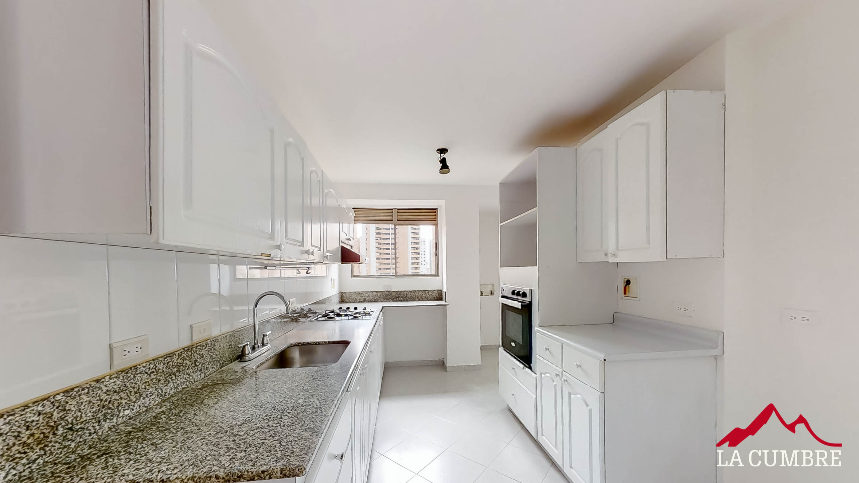 Apartamento de 3 alcobas en arriendo en La Florida, Medellín, 190 m² · foto 4 de 10
