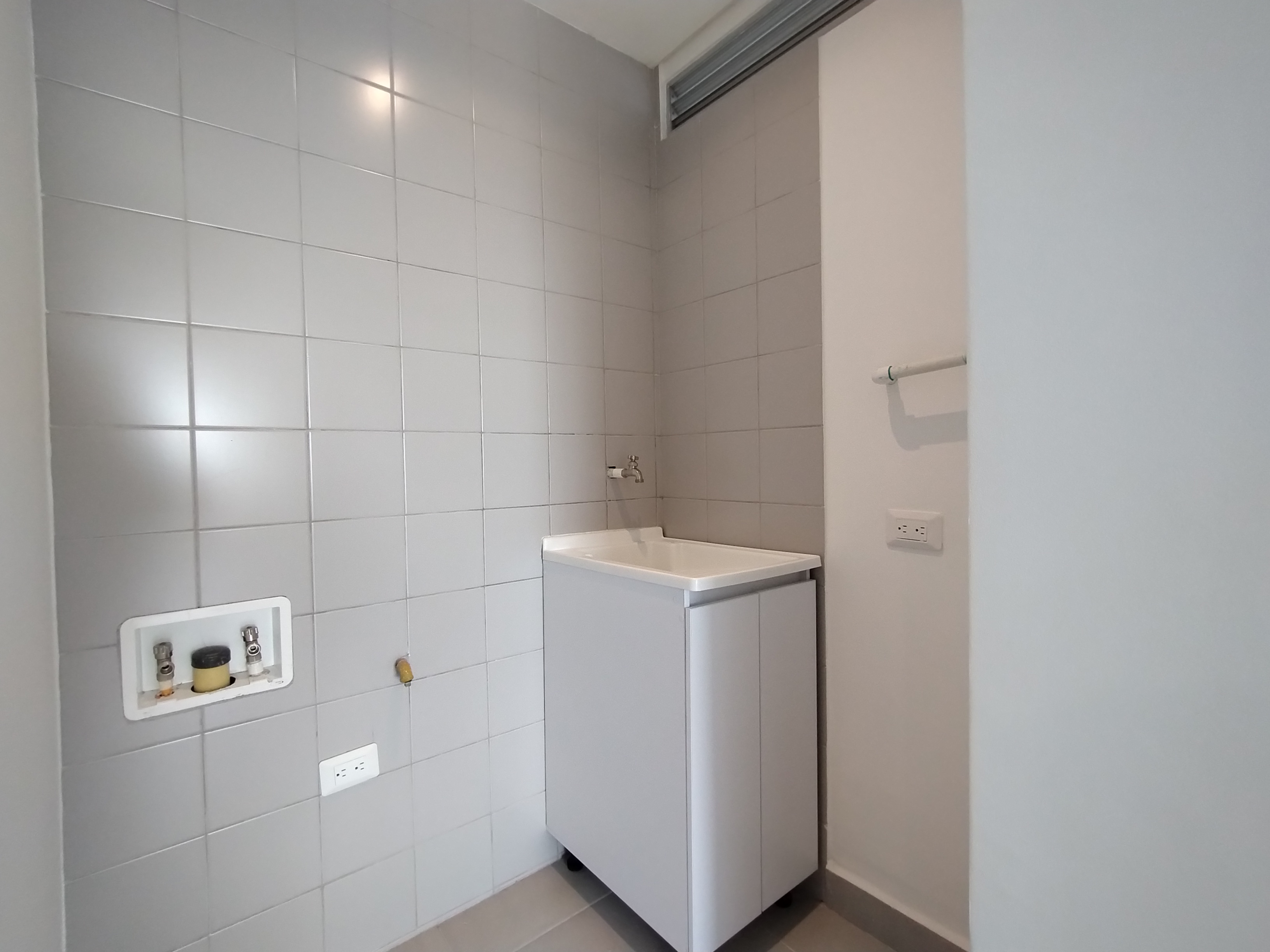 Apartamento de 1 alcoba en venta en Altos De Riomar, Barranquilla, 52 m² · foto 7 de 8