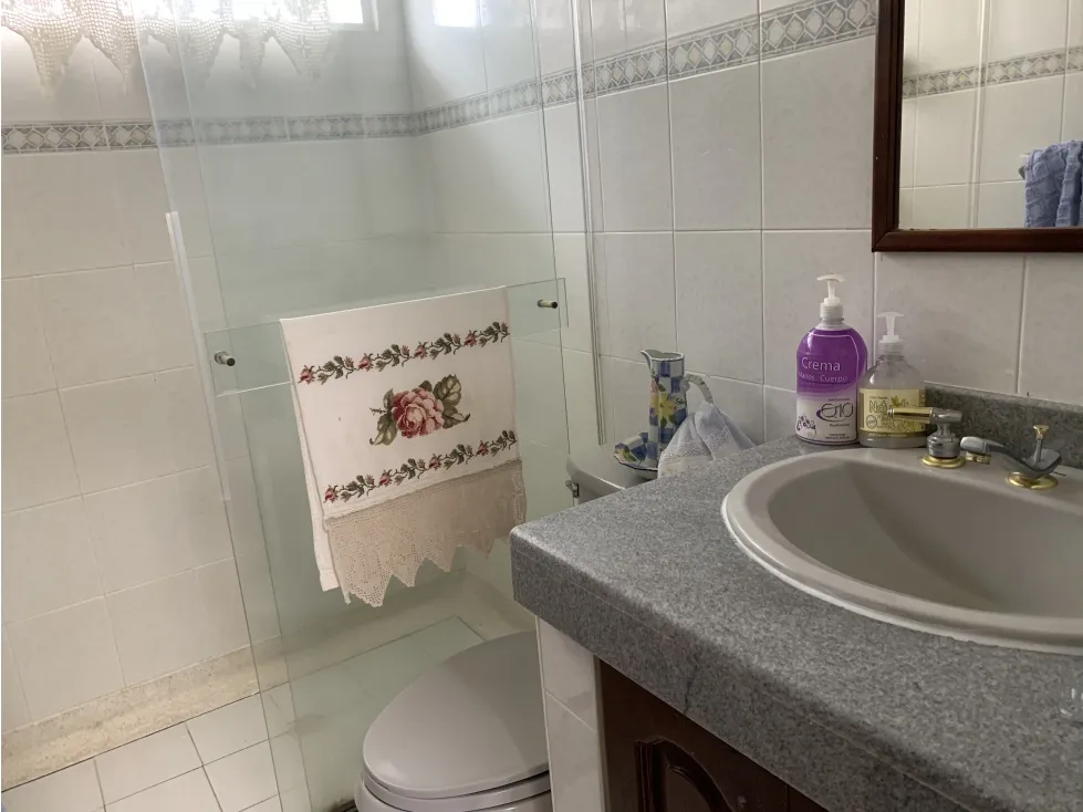 Casa de 4 alcobas en venta en Rio Bamba, Armenia, 1600 m² · foto 15 de 24