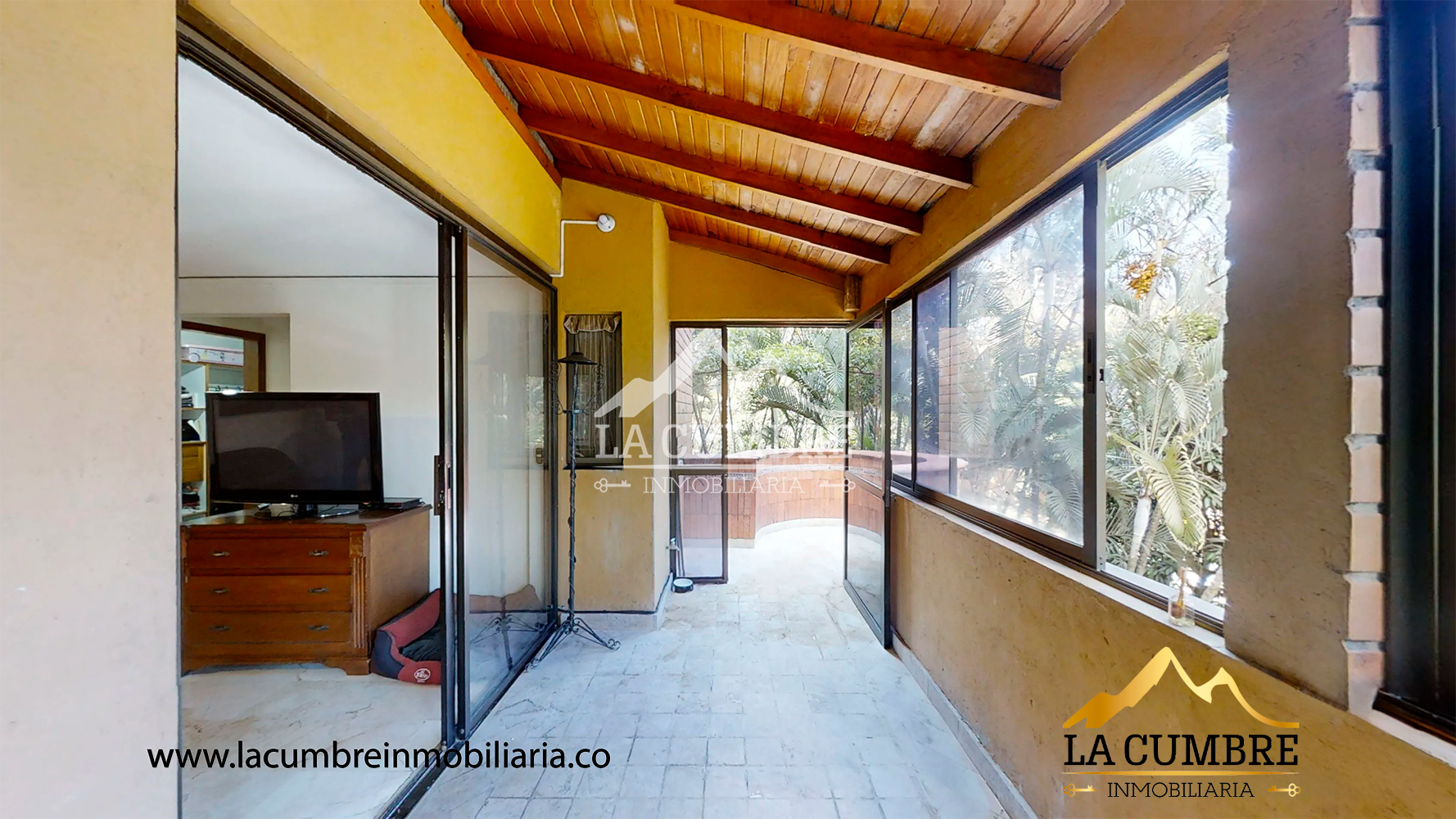 Apartamento de 4 alcobas en arriendo en Los Balsos, Medellín, 200 m² · foto 12 de 12