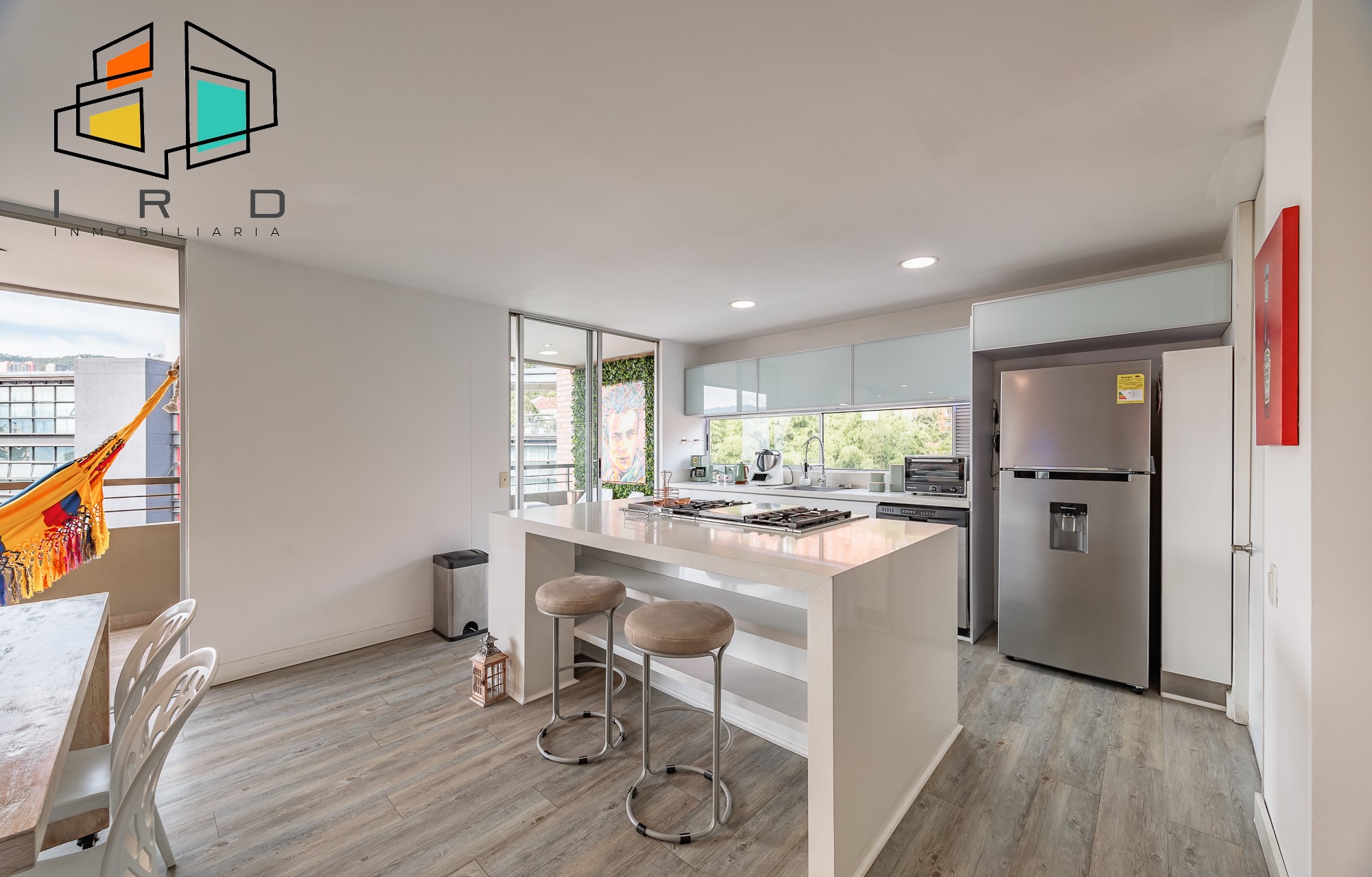 Apartamento en arriendo en El Poblado, Medellín · foto 4 de 24