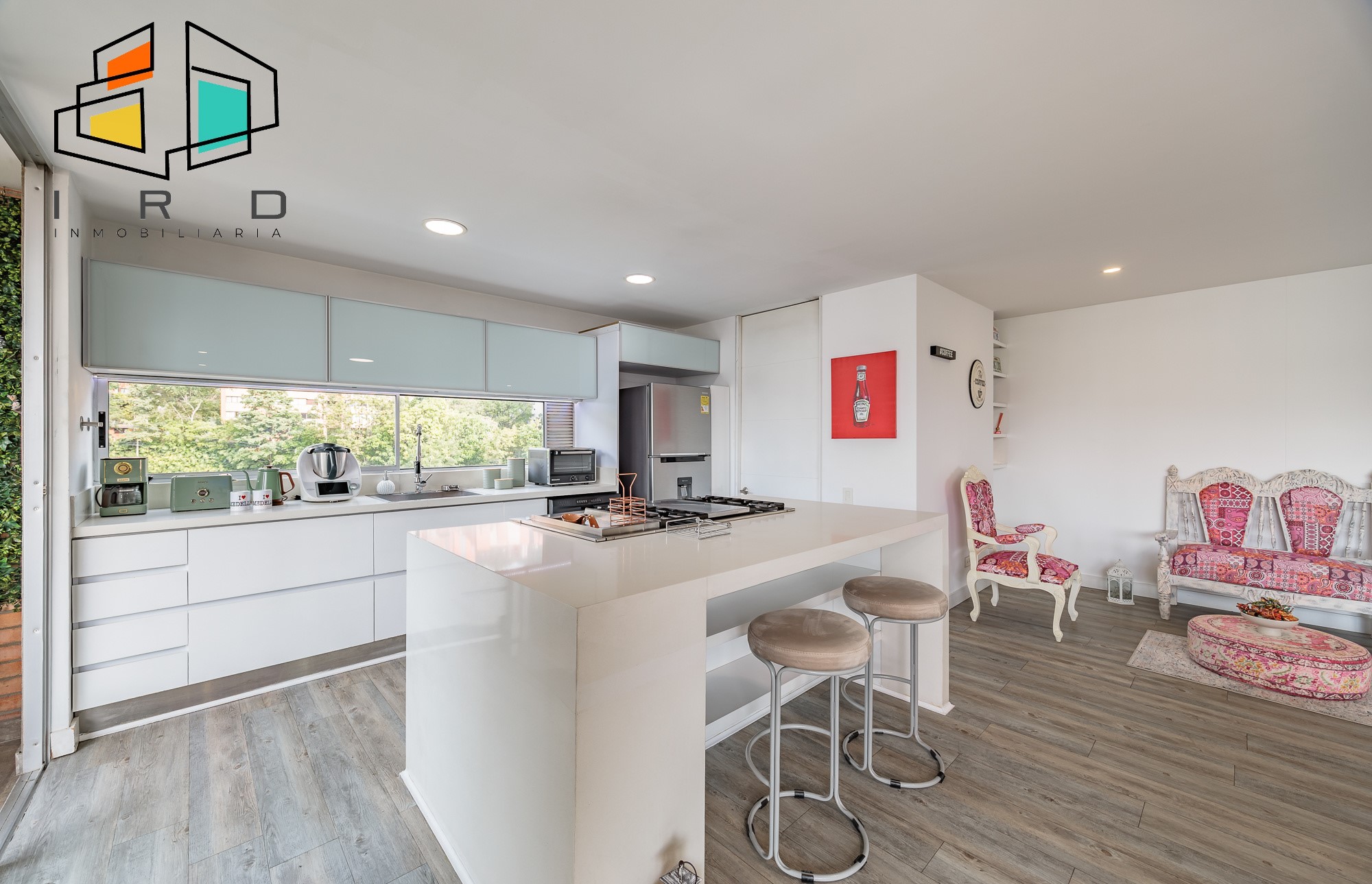 Apartamento en arriendo en El Poblado, Medellín · foto 6 de 24