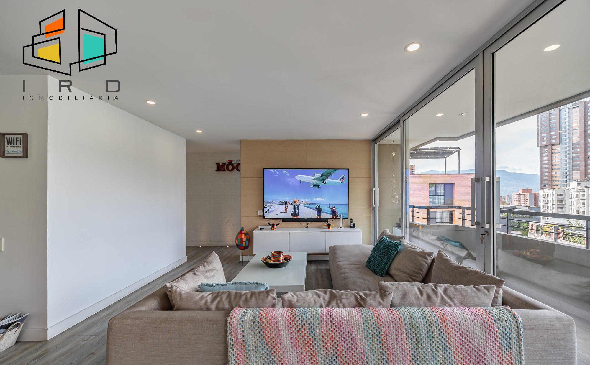 Apartamento en arriendo en El Poblado, Medellín · foto 8 de 24