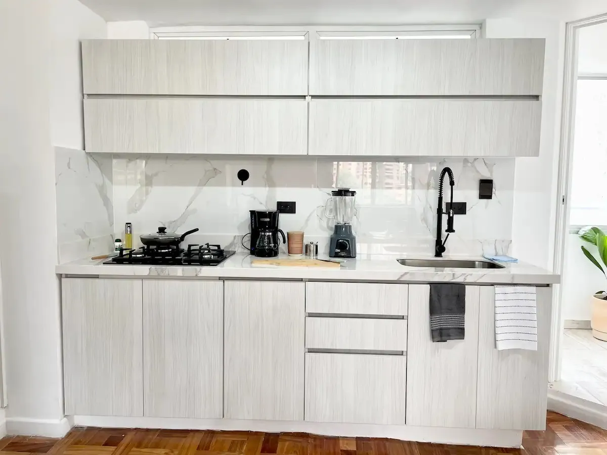 Apartamento en venta en El Poblado, Medellín · foto 6 de 24