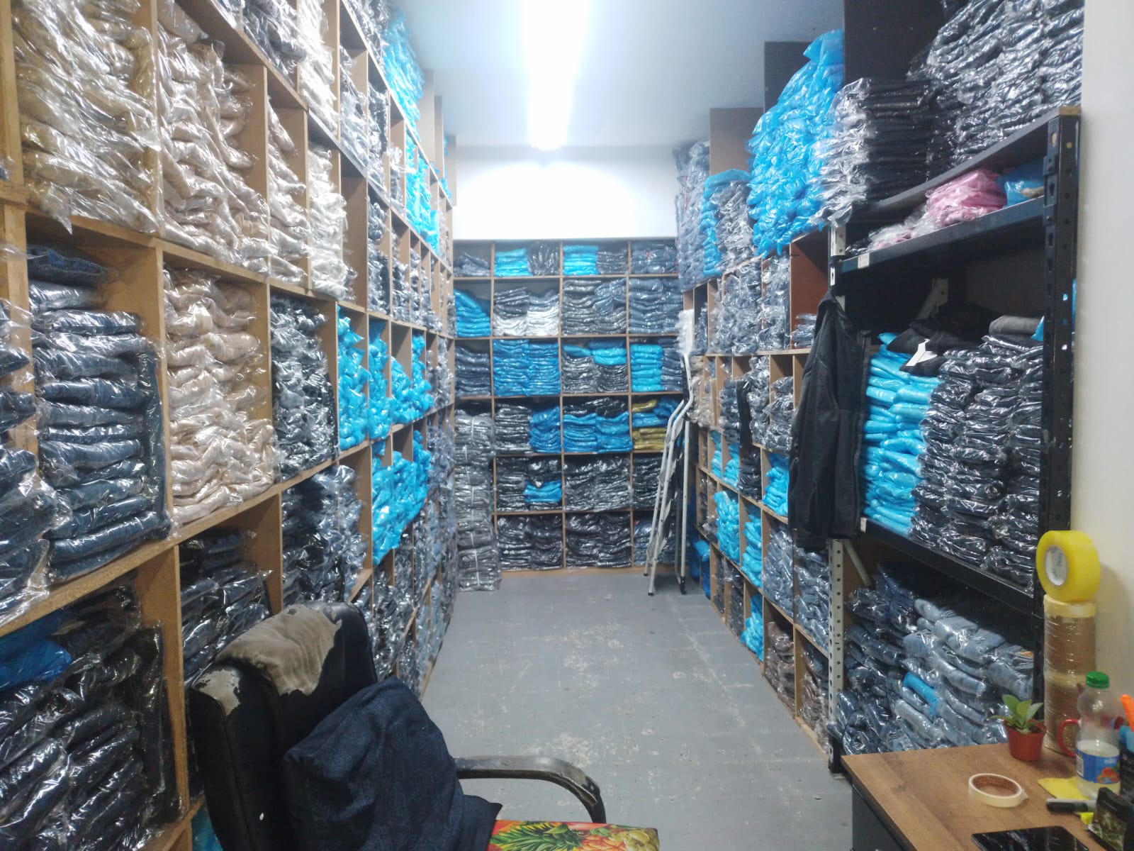 Bodega en arriendo en Tenche, Medellín, 500 m² · foto 10 de 12