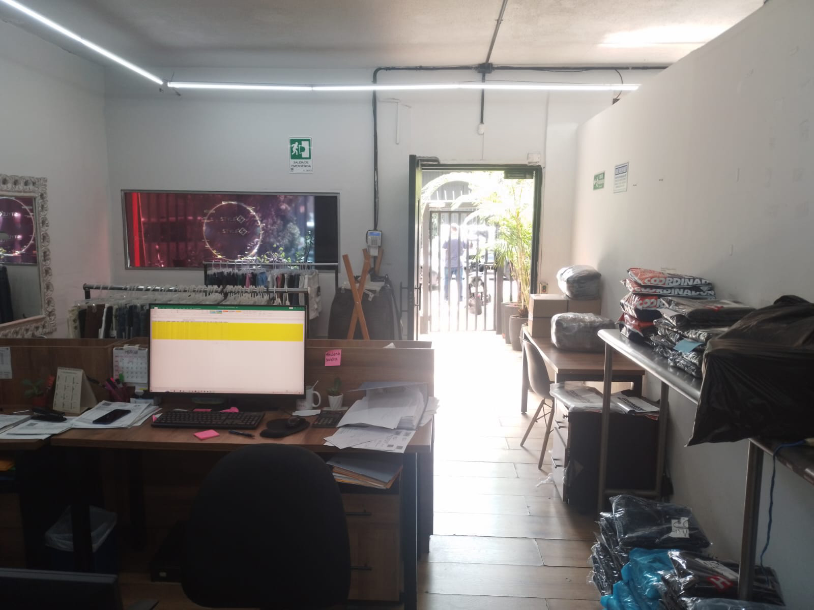 Bodega en arriendo en Tenche, Medellín, 500 m² · foto 2 de 12