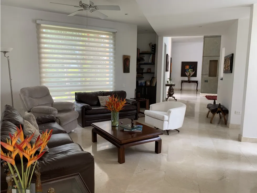 Casa de 4 alcobas en venta en El Guayabo, Armenia · foto 2 de 24