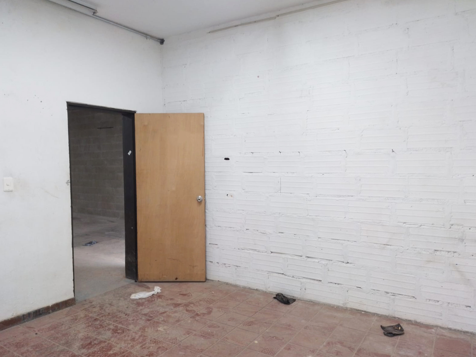 Bodega en arriendo en Colombia, Medellín, 240 m² · foto 13 de 17