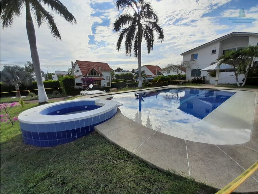 Casa de 3 alcobas en venta en Co. Campestre Villa Maria, Girardot, 147 m² · foto 2 de 8