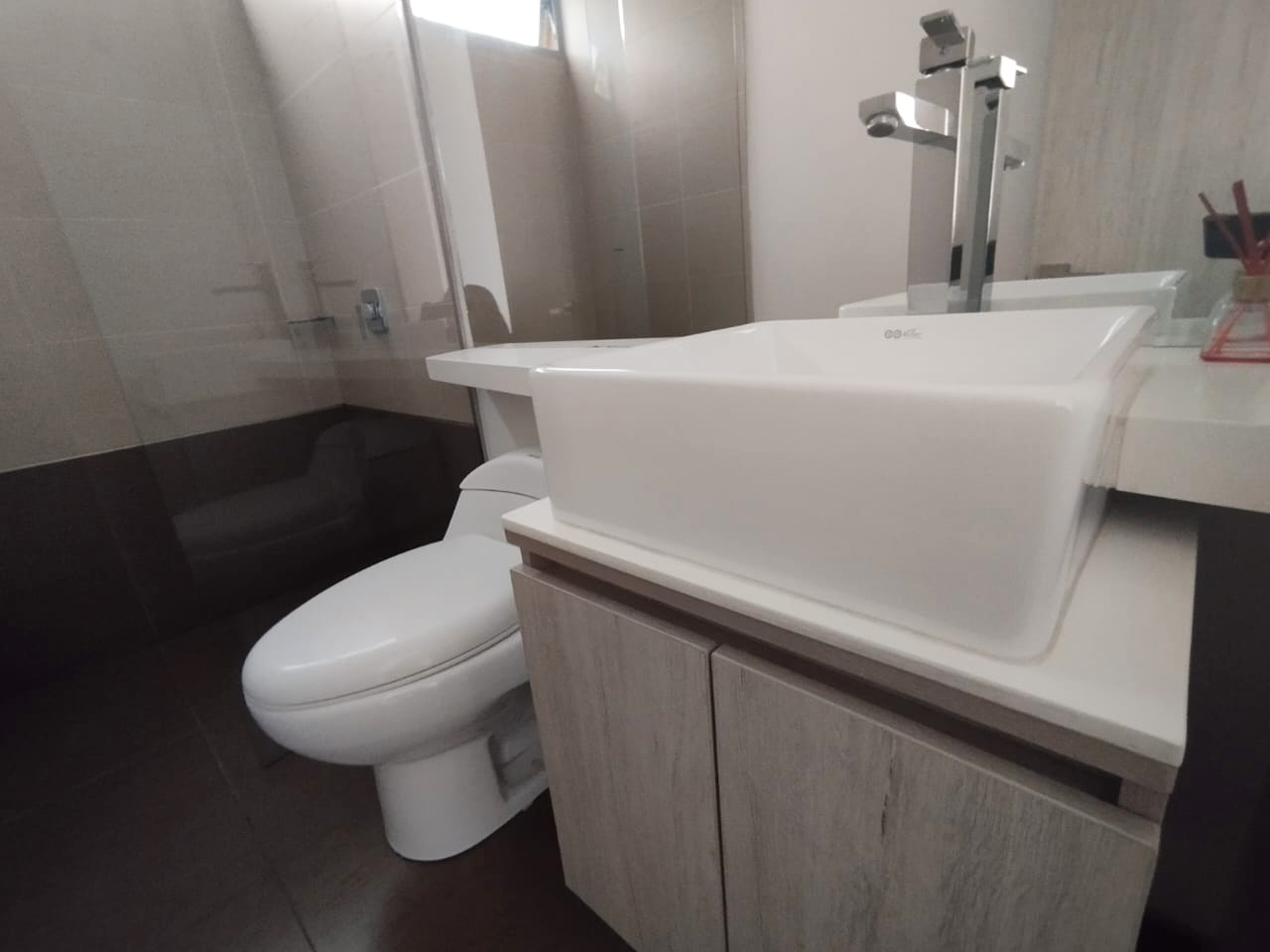 Apartamento de 3 alcobas en arriendo en Castropol, Medellín, 127 m² · foto 13 de 16