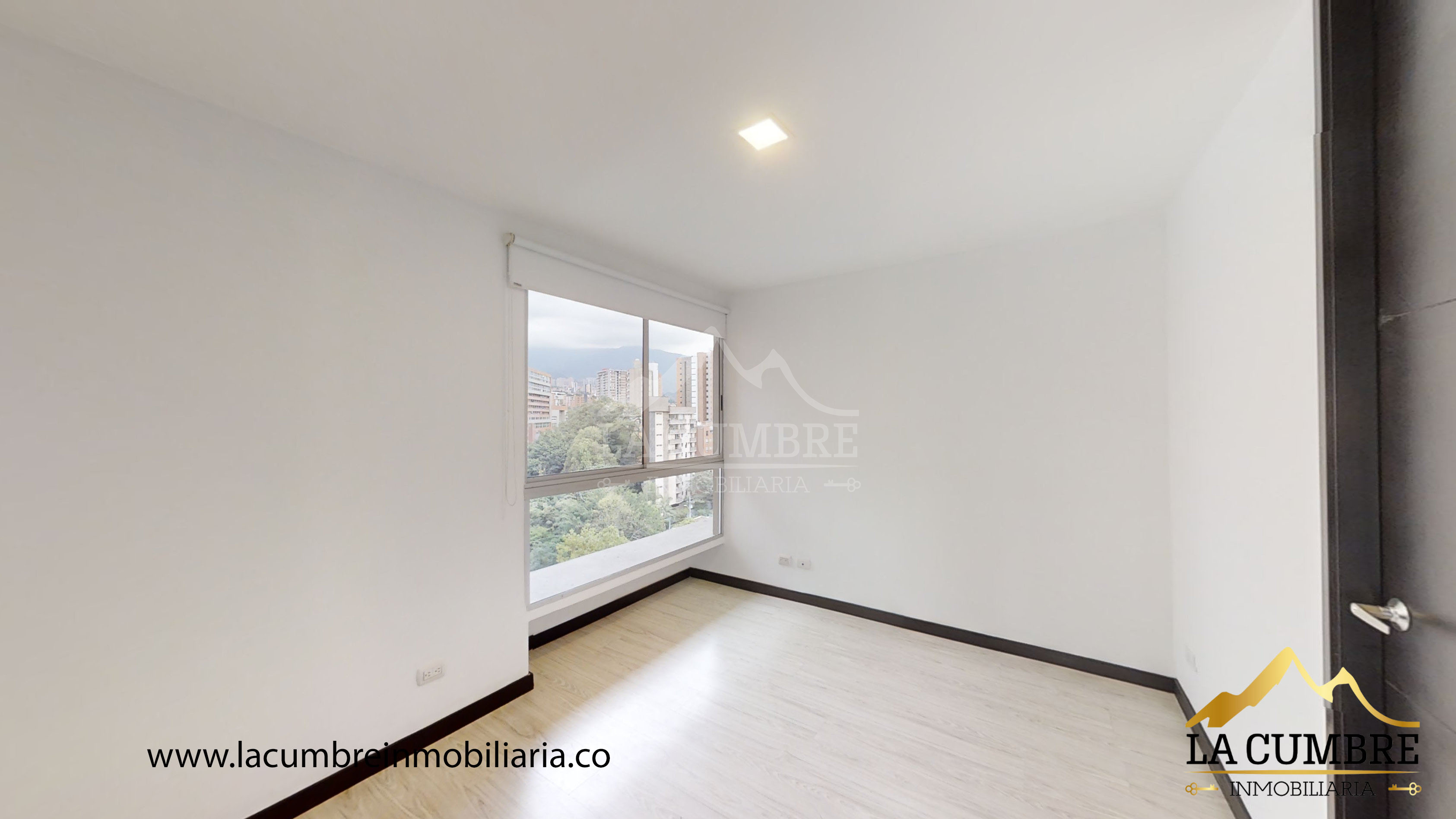Apartamento de 2 alcobas en venta en El Poblado, Medellín, 104 m² · foto 10 de 14
