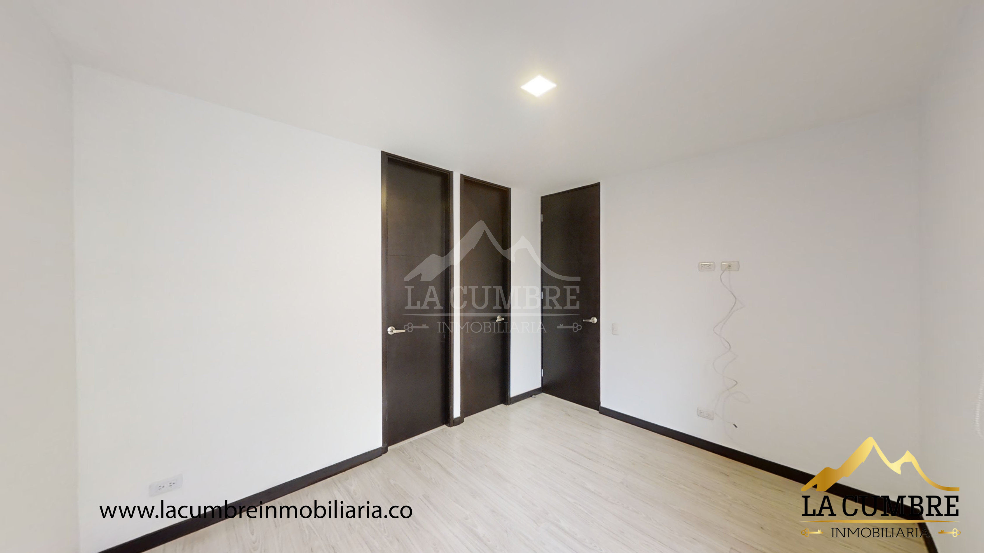 Apartamento de 2 alcobas en venta en El Poblado, Medellín, 104 m² · foto 11 de 14