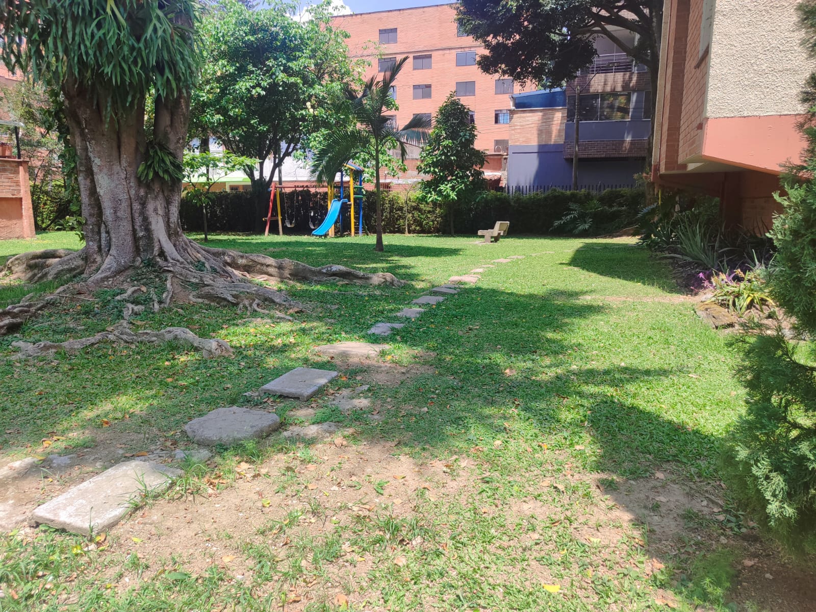 Apartamento en venta en El Portal, Envigado · foto 16 de 24