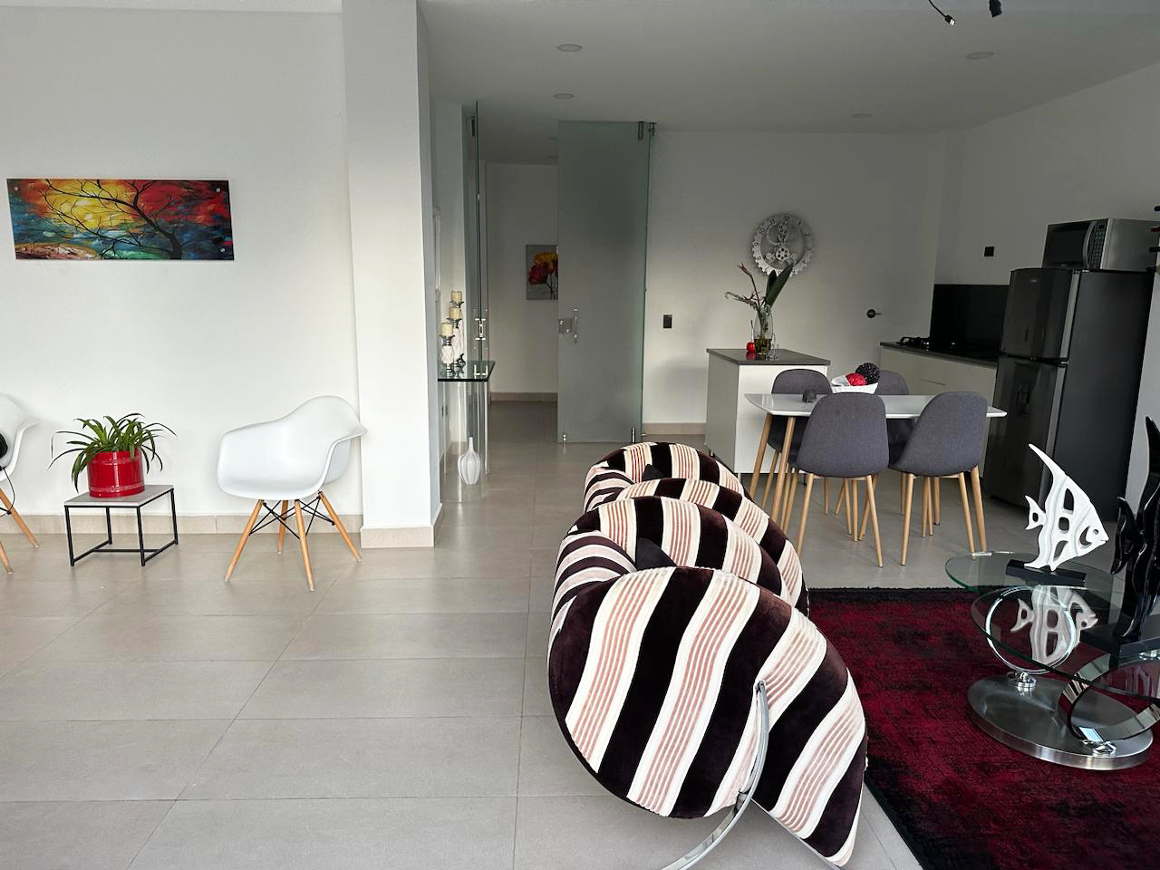 Casa de 3 alcobas en venta en La Alhambra, El Carmen de Viboral, 660 m² · foto 3 de 18