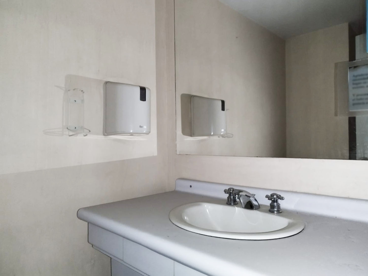 Oficina en arriendo en El Diamante 2, Medellín, 488 m² · foto 18 de 19