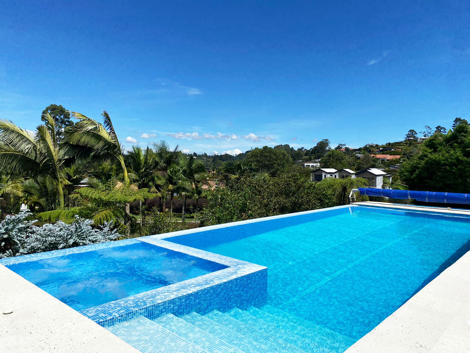Casa de 4 alcobas en venta en El Porvenir, Rionegro, 530 m² · foto 16 de 18