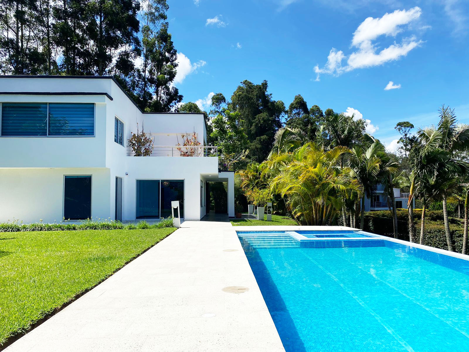 Casa de 4 alcobas en venta en El Porvenir, Rionegro, 530 m² · foto 17 de 18