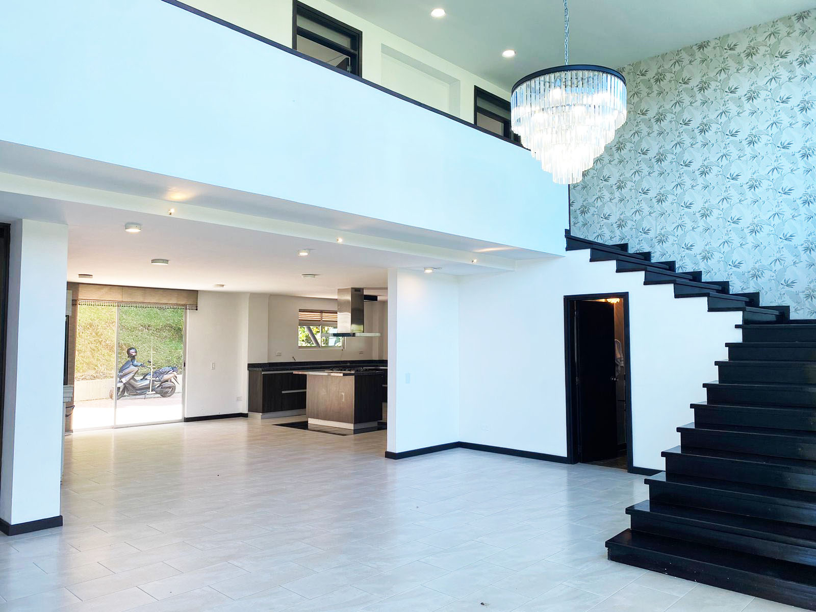 Casa de 4 alcobas en venta en El Porvenir, Rionegro, 530 m² · foto 2 de 18
