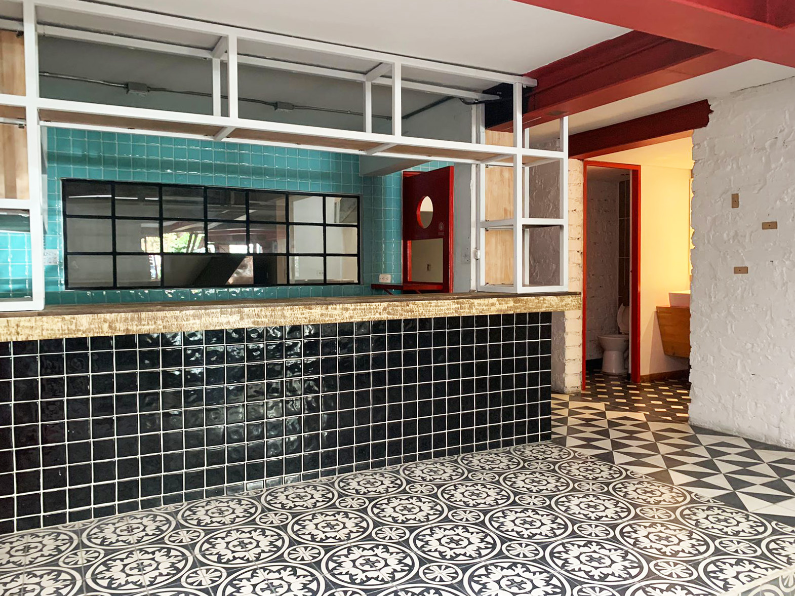 Local en arriendo en Jardines, Envigado, 300 m² · foto 4 de 10