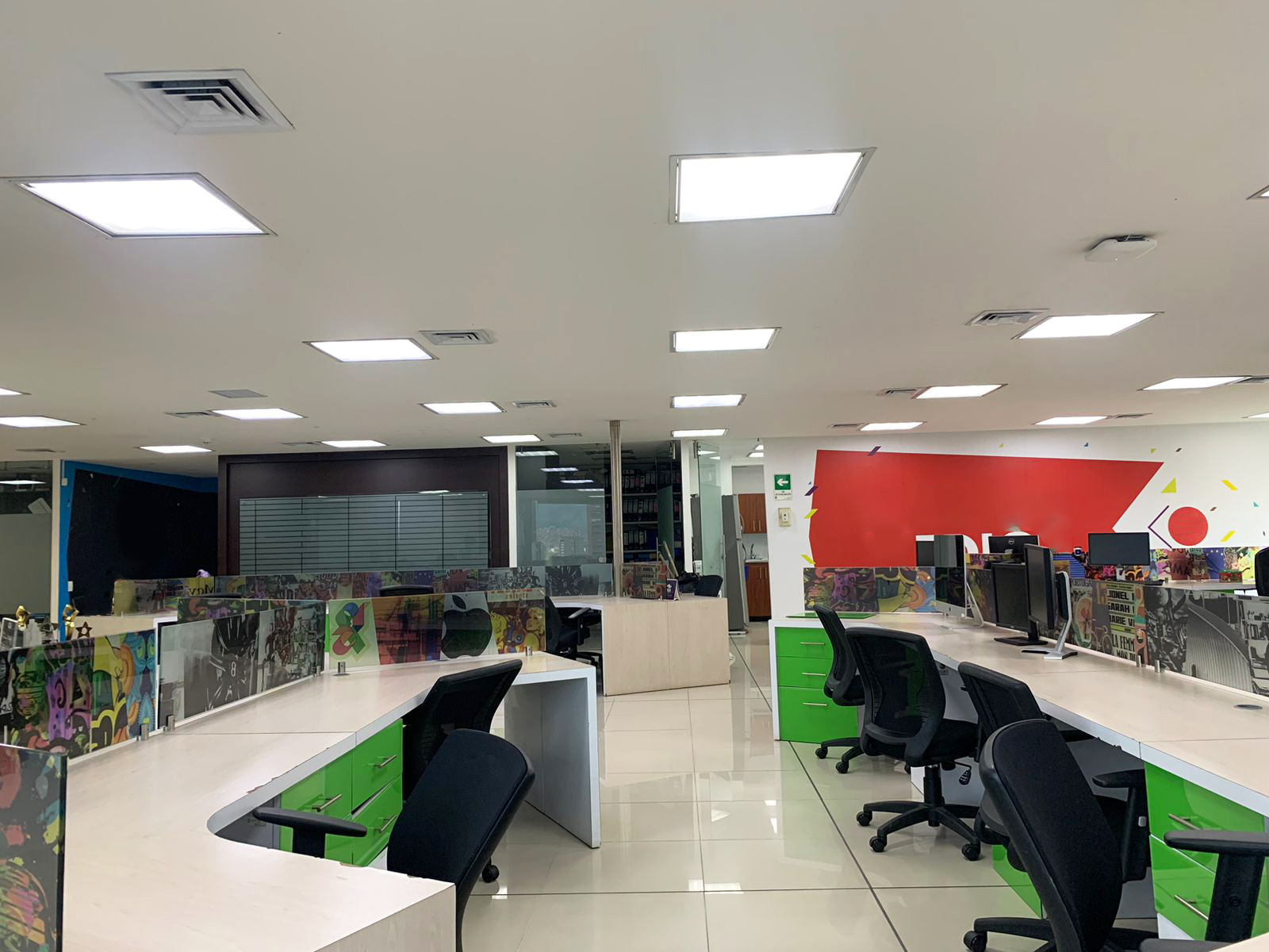 Oficina en venta en Villa Carlota, Medellín, 365 m² · foto 3 de 16