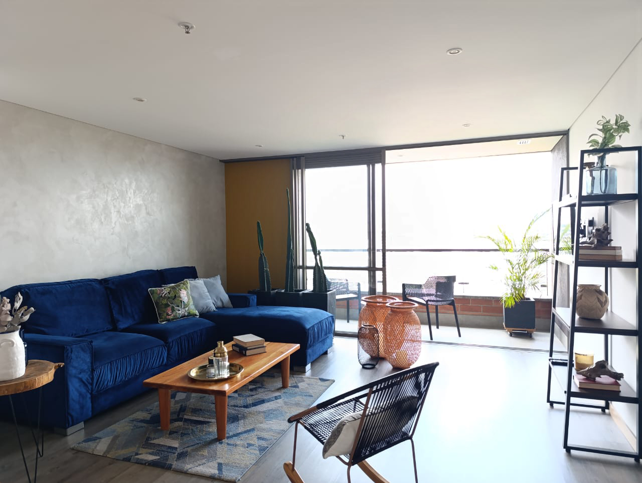 Apartamento de 1 alcoba en arriendo en Loma De Los Gonzalez, Medellín, 70 m² · foto 4 de 19