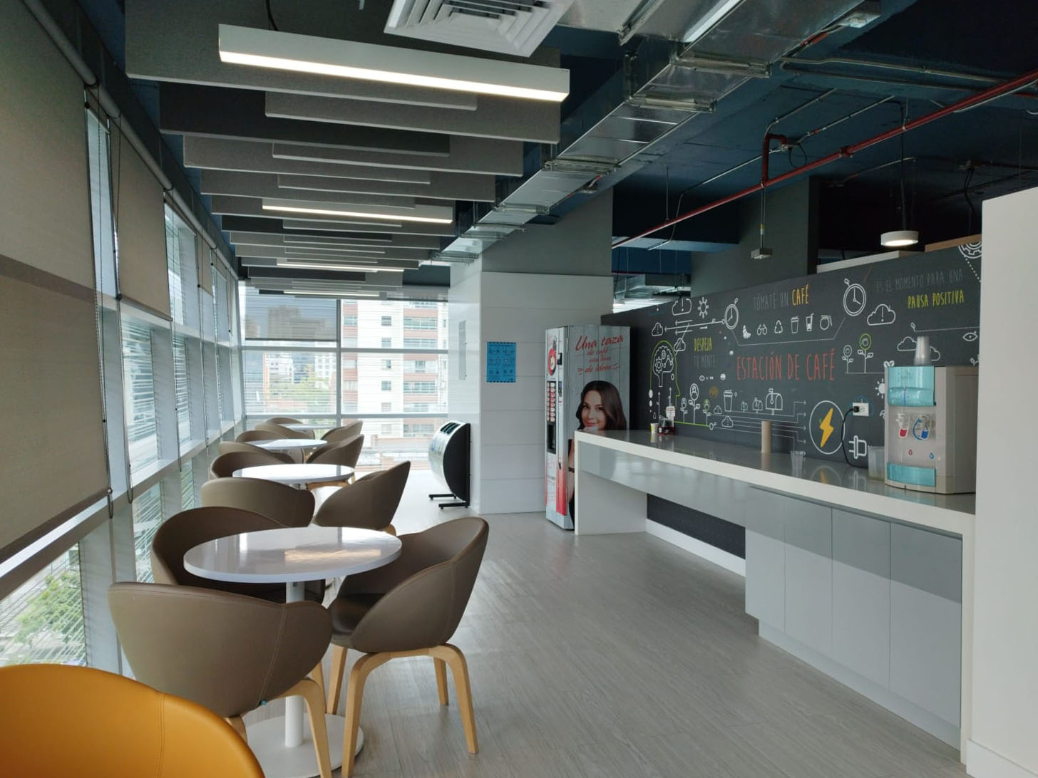 Oficina en venta en Patio Bonito, Medellín, 1000 m² · foto 13 de 20