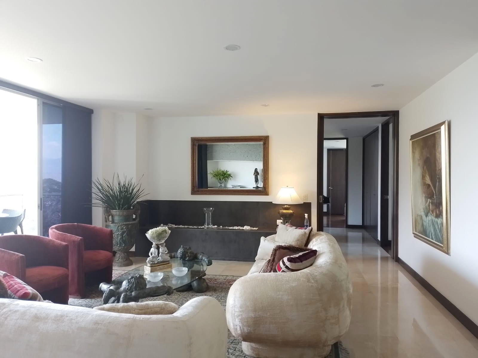 Apartamento en arriendo en Los Balsos, Medellín · foto 2 de 20