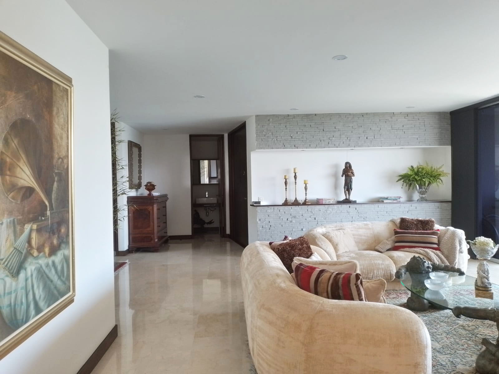 Apartamento en arriendo en Los Balsos, Medellín · foto 3 de 20