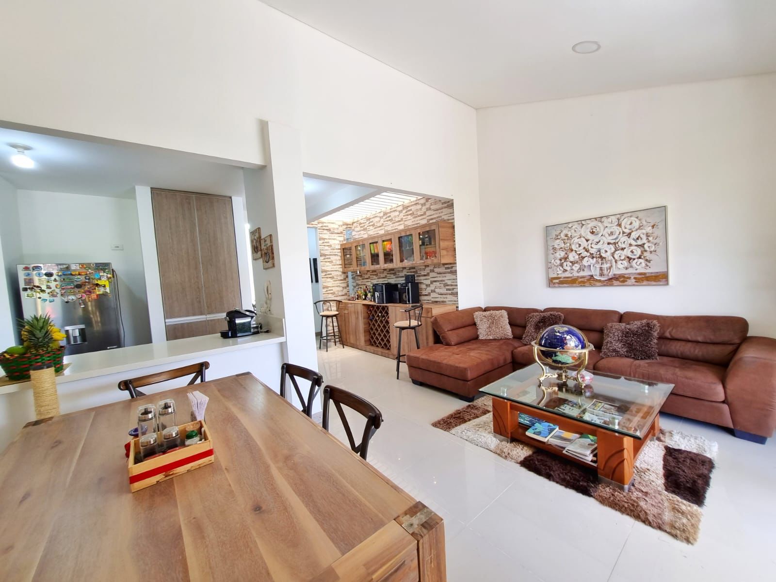 Casa de 3 alcobas en venta en El Castillo, Jamundí, 315 m² · foto 6 de 13