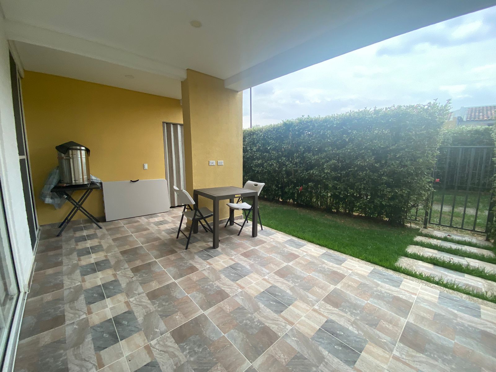 Casa de 3 alcobas en venta en El Castillo, Jamundí, 315 m² · foto 9 de 13