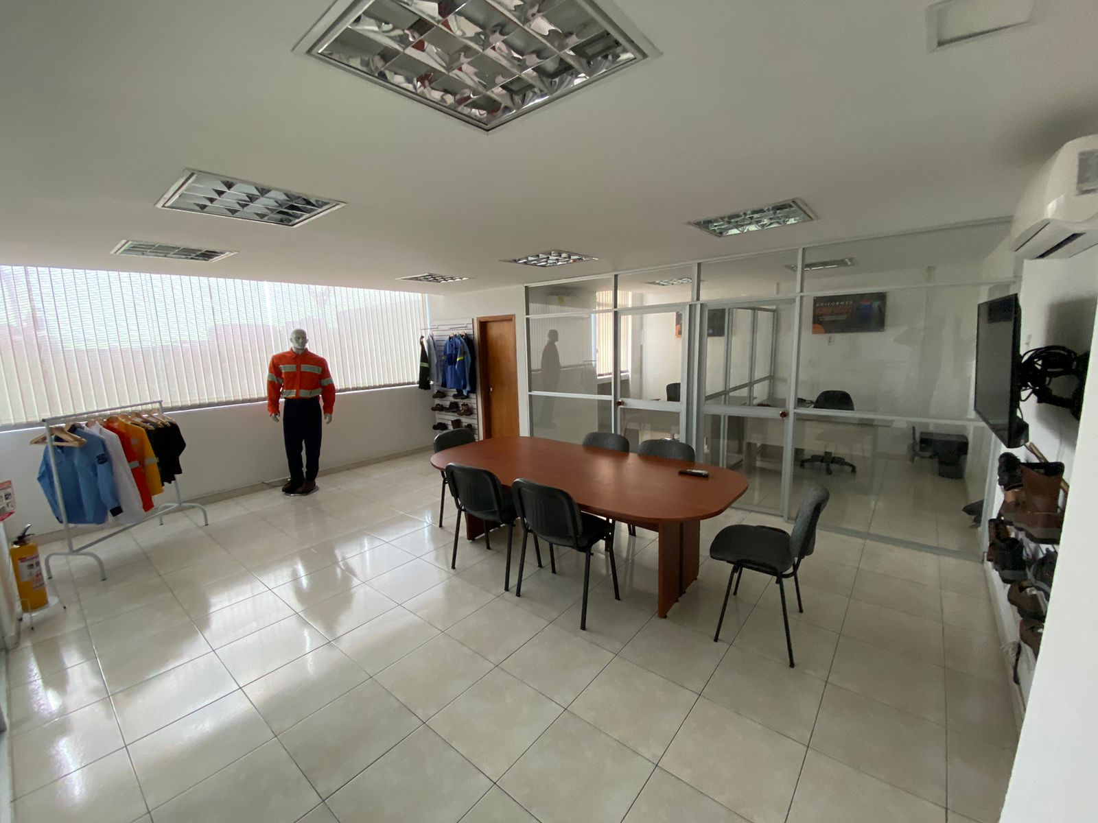 Edificio en venta en Abajo, Barranquilla, 668 m² · foto 4 de 14
