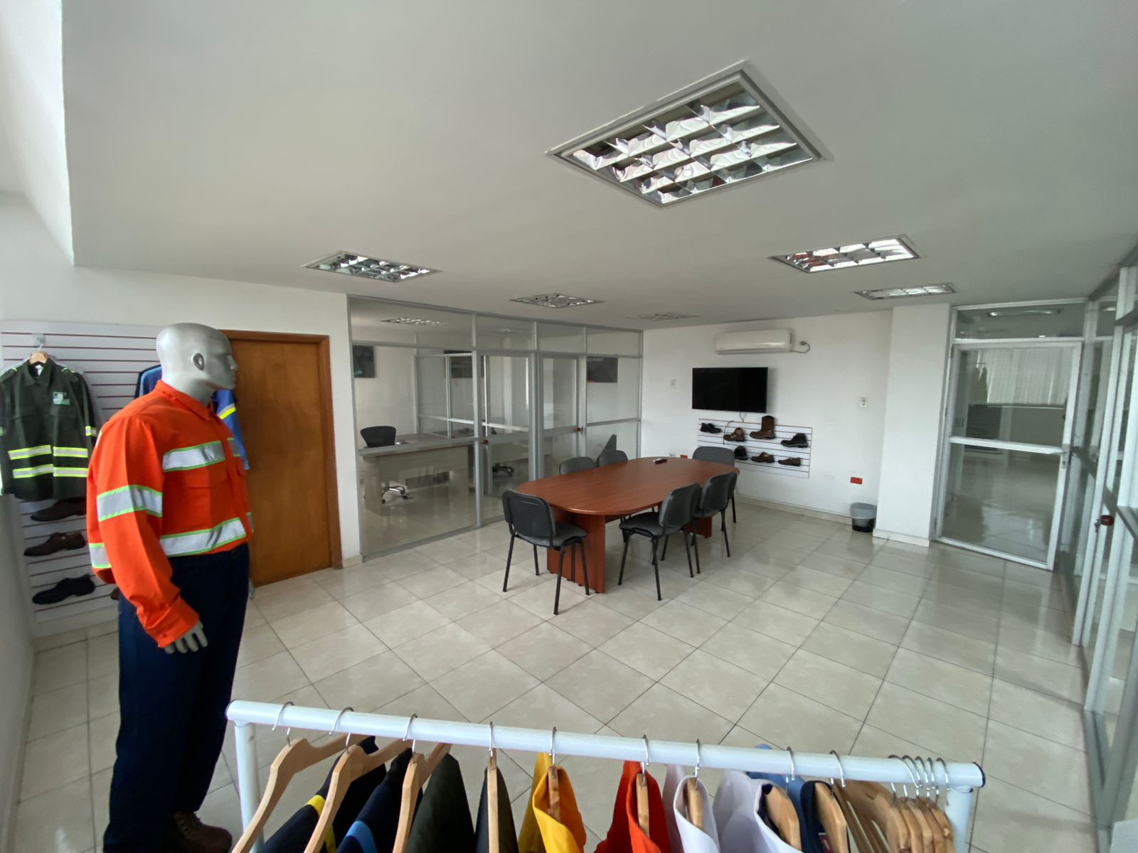 Edificio en venta en Abajo, Barranquilla, 668 m² · foto 5 de 14