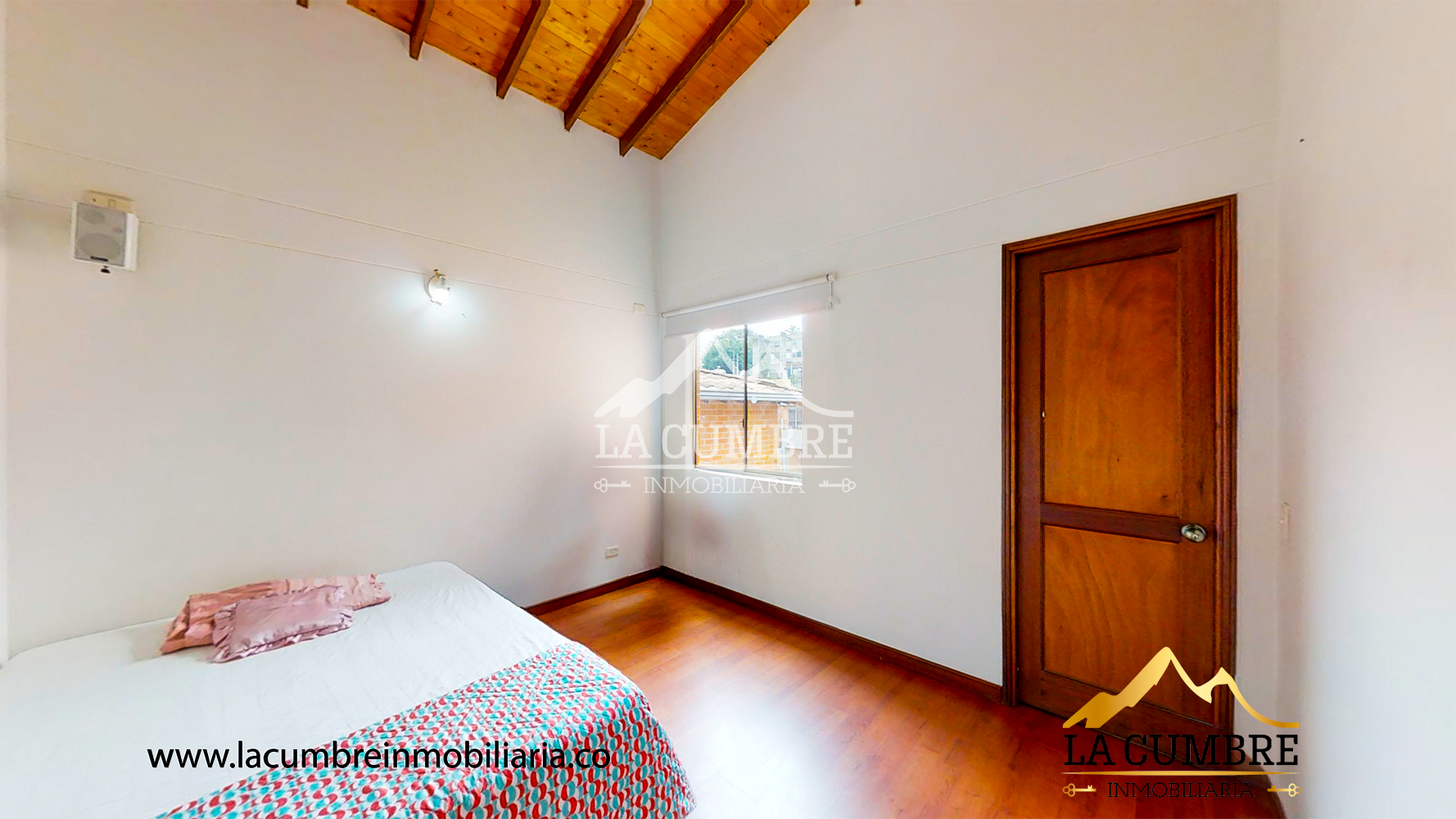 Casa de 4 alcobas en venta en Canto De Luna, Envigado, 350 m² · foto 15 de 16